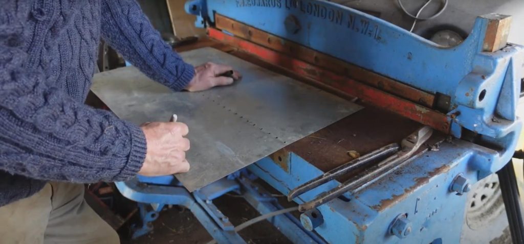 برش ورق با گیوتین